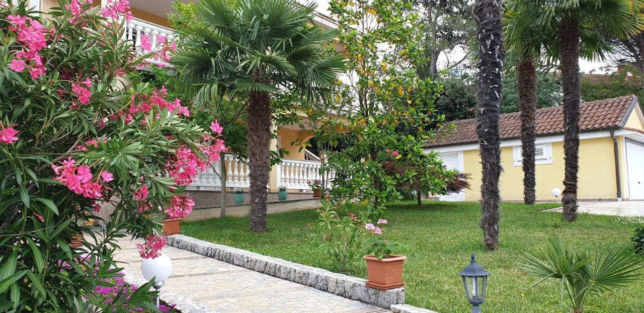 Apartments Serbecic มาลินสกา ภายนอก รูปภาพ