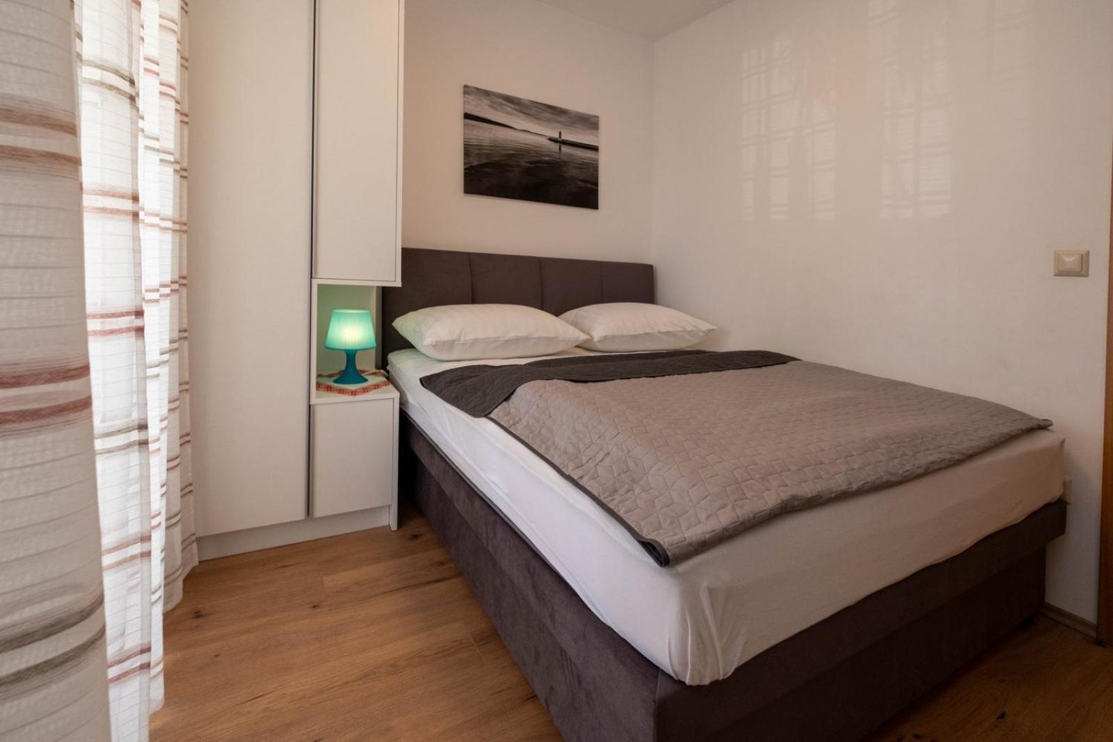Apartments Serbecic มาลินสกา ภายนอก รูปภาพ
