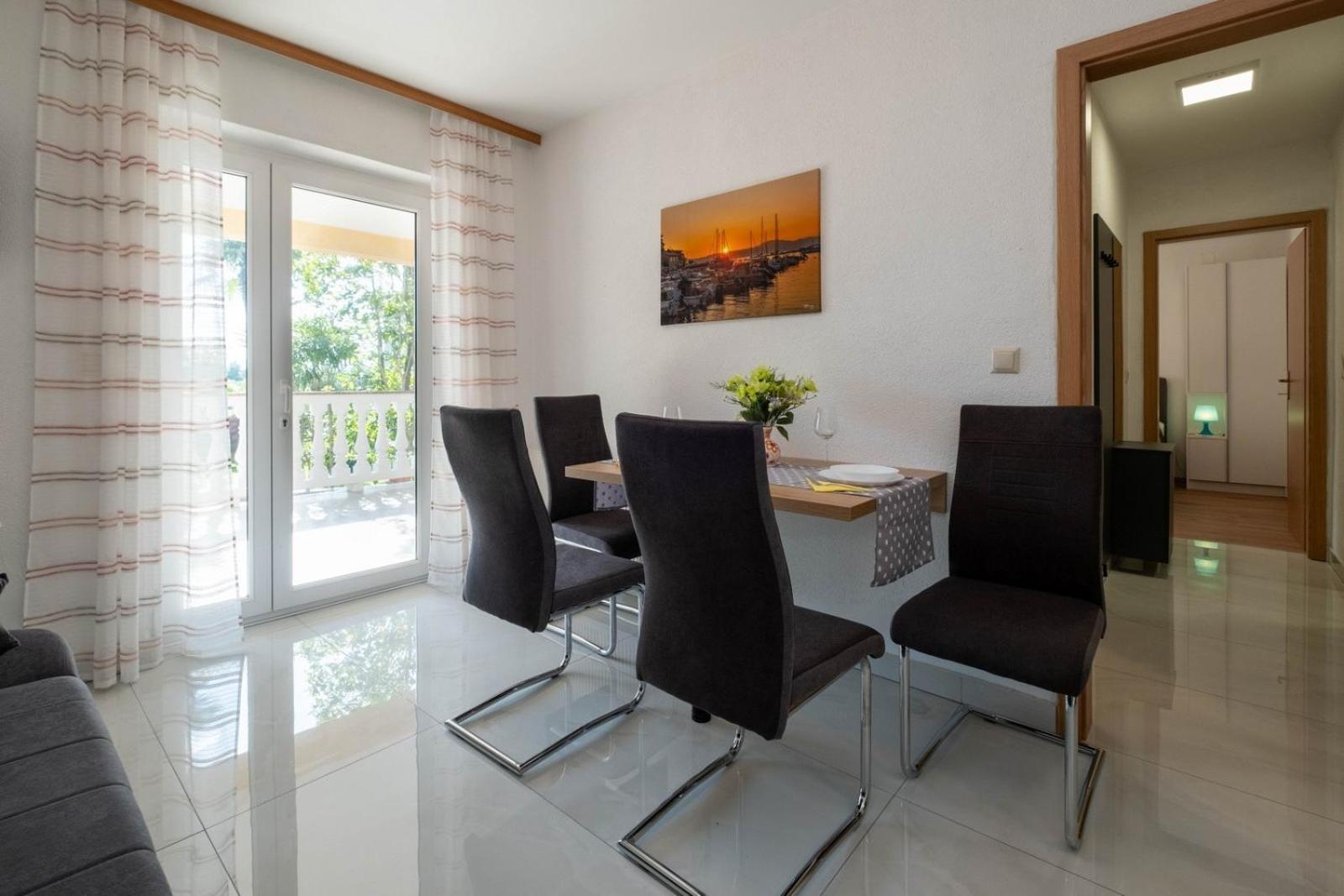 Apartments Serbecic มาลินสกา ภายนอก รูปภาพ