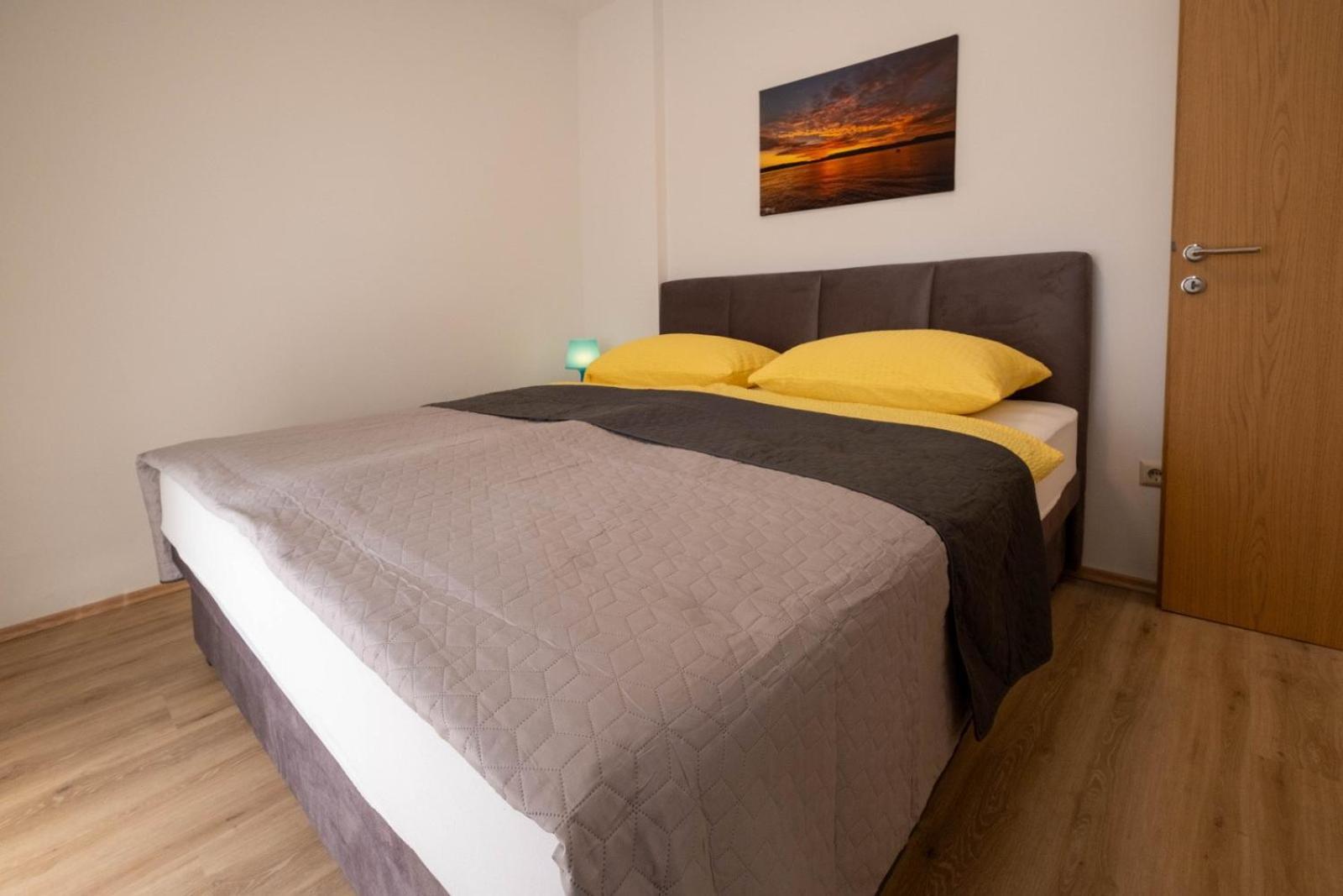 Apartments Serbecic มาลินสกา ภายนอก รูปภาพ