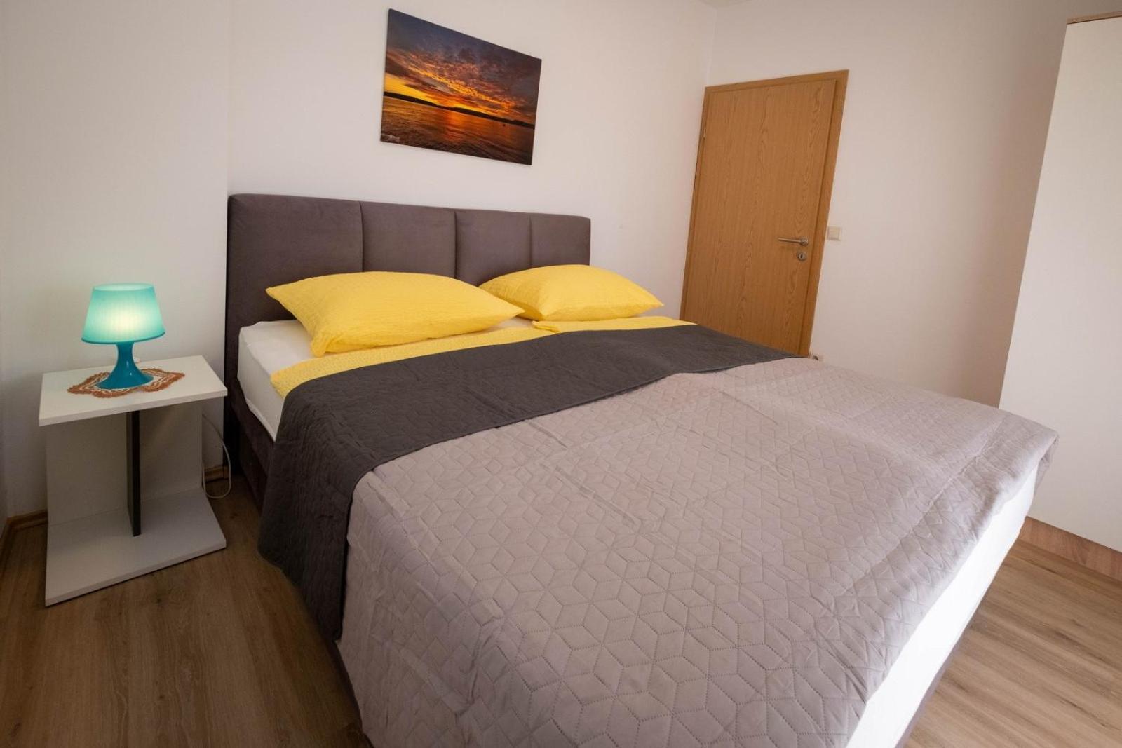 Apartments Serbecic มาลินสกา ภายนอก รูปภาพ